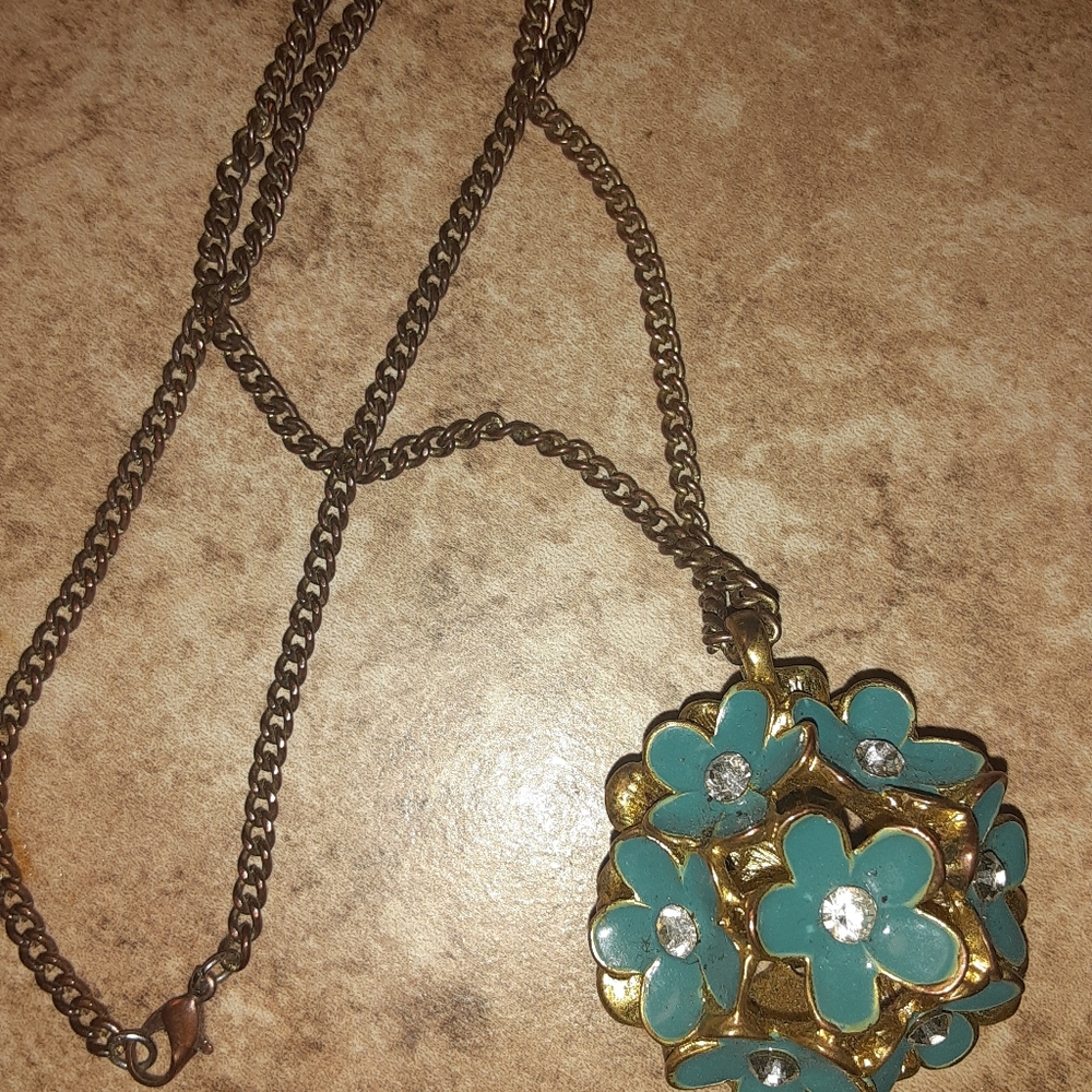 Necklace - Picture 4 of 4